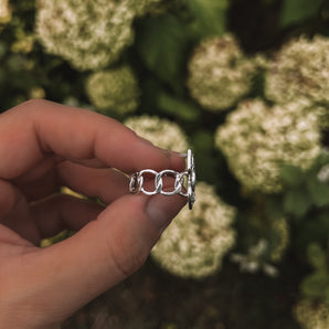 OPAL FLUTTERING RING