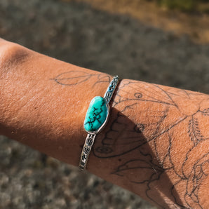 STACKING CUFF • VARISCITE