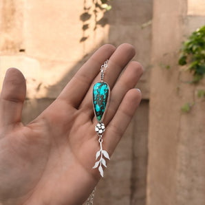 Floral Wanderer Necklace