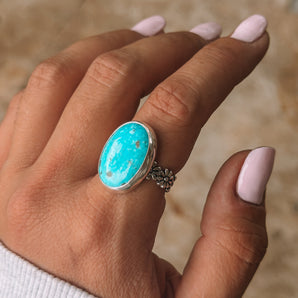 Daisy Banded Ring size 8