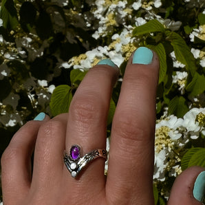 ANASTASIA RING ~ SIZE 8