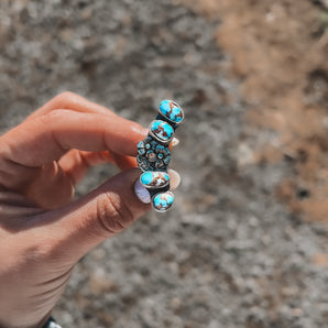 GOLDEN HILLS EAR CUFF