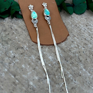LUNA DANGLES