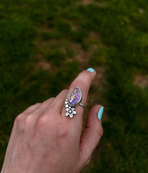 BLOSSOM RING ~ SIZE 8