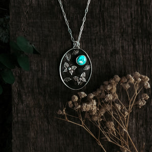 FLUTTERING FIELDS PENDANT