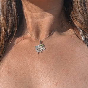 Amoebas Necklace (peridot)