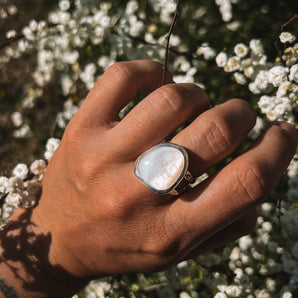 HALO RING • SIZE 8