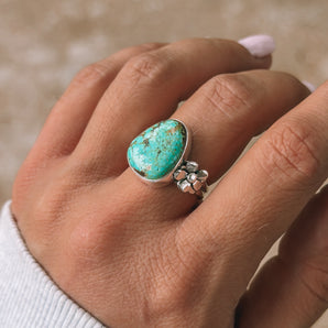Daisy Banded Ring size 7