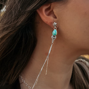 LUNA DANGLES