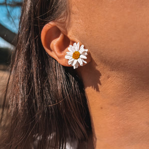 Daisy Studs